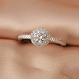 Celestial Halo – D1.00ct 莫桑鑽925純銀戒指